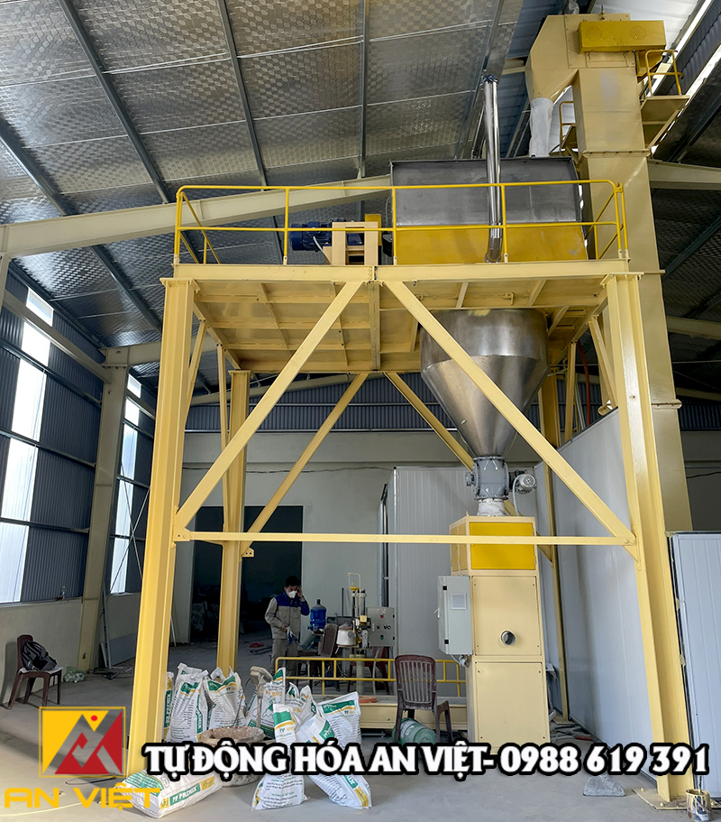 hệ thống cấp liệu đóng bao thức ăn chăn nuôi