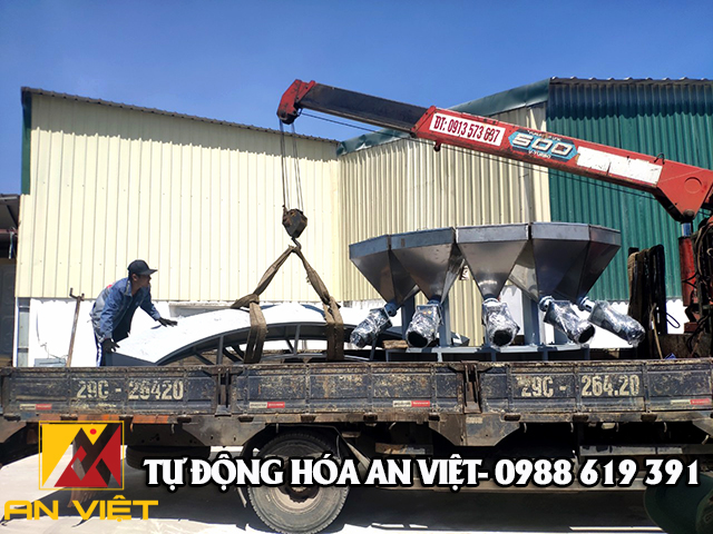 Lắp Đặt Hệ Thống Cân Định Lượng 5 Thành Phần Trong Sản Xuất Tấm Nhựa - Hà Nam