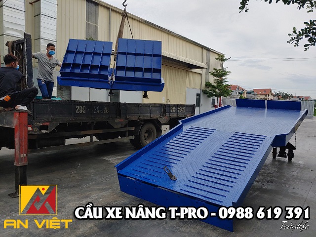 cầu xe n&acirc;ng 8 tấn