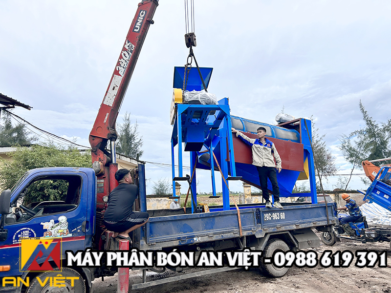 Lắp đặt máy nghiền, máy sàng phân bón 2 tấn/ giờ