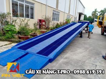 Cầu xe nâng sử dụng lưới Grating